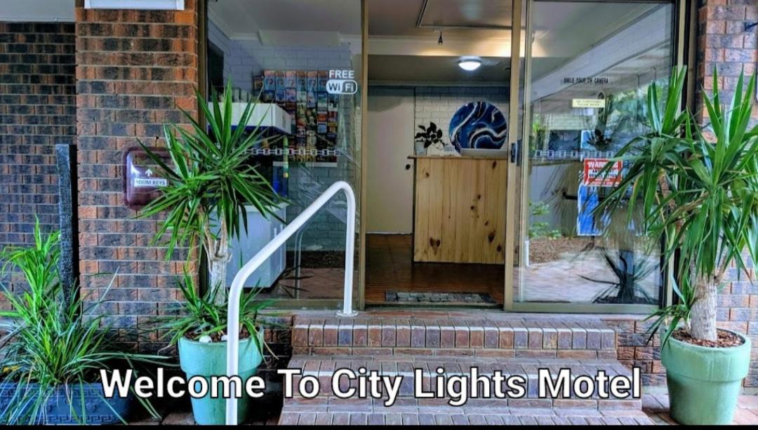 City Lights Motel ทวีดเฮดส์ ภายนอก รูปภาพ